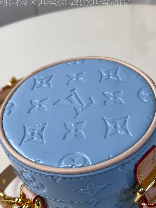 LOUIS Astor VUITTON 0708